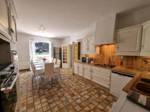 cuisine villa 12 pax