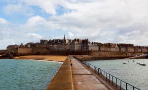 Hôtel gîte et bar sur St Malo