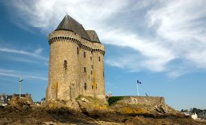 Hotel de luxe vous accueil sur la tour solidor à Saint-Malo